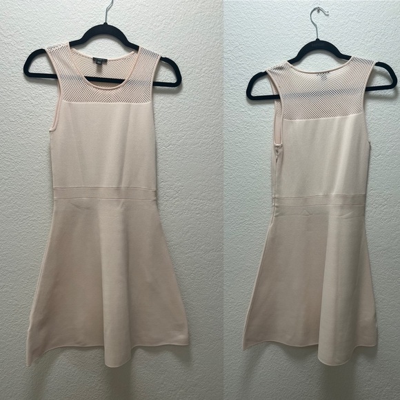 Ann Taylor Petite Cream Peplum Dress XS - Picture 1 of 3